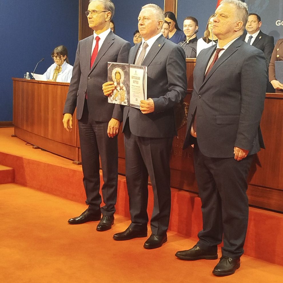 Премијер Ђуро Мацут, Велиша Јоксимовић и министар Дејан Вук Станковић