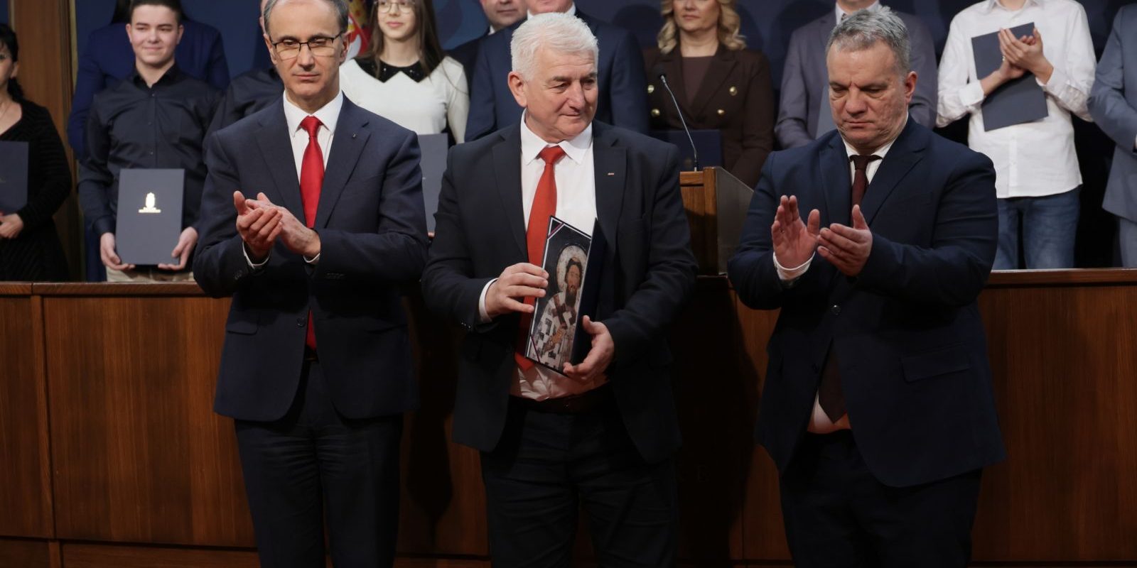 ss2026-2 Премијер Ђуро Мацут, Љубиша Стевановић и министар Дејан Вук Станковић